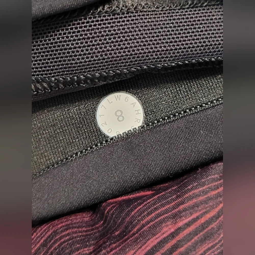LULULEMON‎ red run the day crop legging Women's Size 8